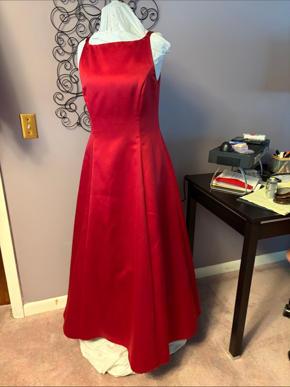 Elegant Red Satin Square-Neck Prom Dress